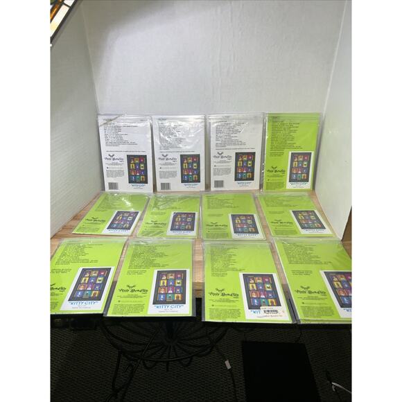 Kitty City 12 quilt patterns + finishing instructions 54" x 79" New Amy Bradley - Picture 8 of 11